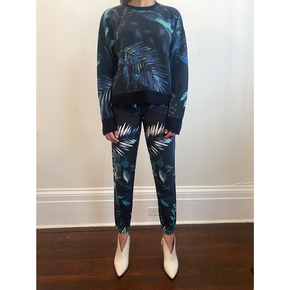 Rta Emma Tropical Print cashmere Sweater. Medium - Picture 4 of 9